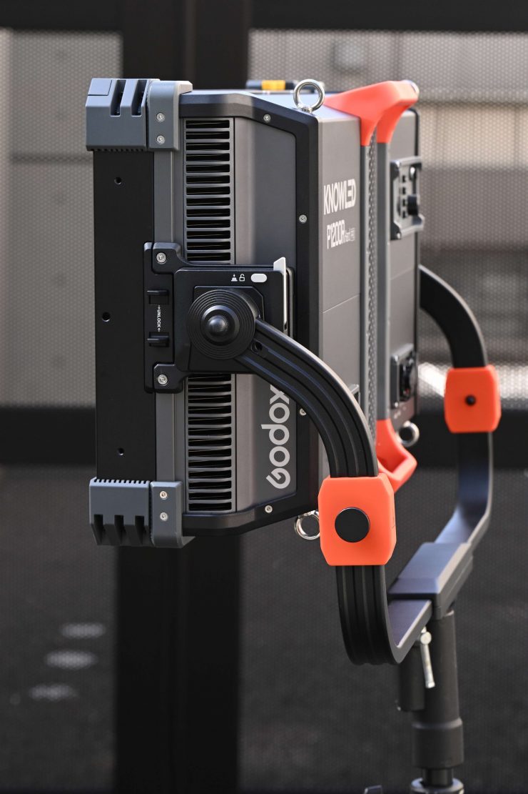 Godox KNOWLED P1200R Hard PRO 18903 1